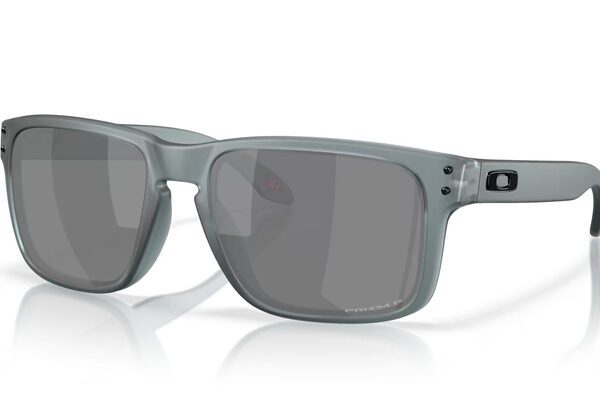 lunettes de soleil oakley holbrook matte crystal black verres prizm black polarized